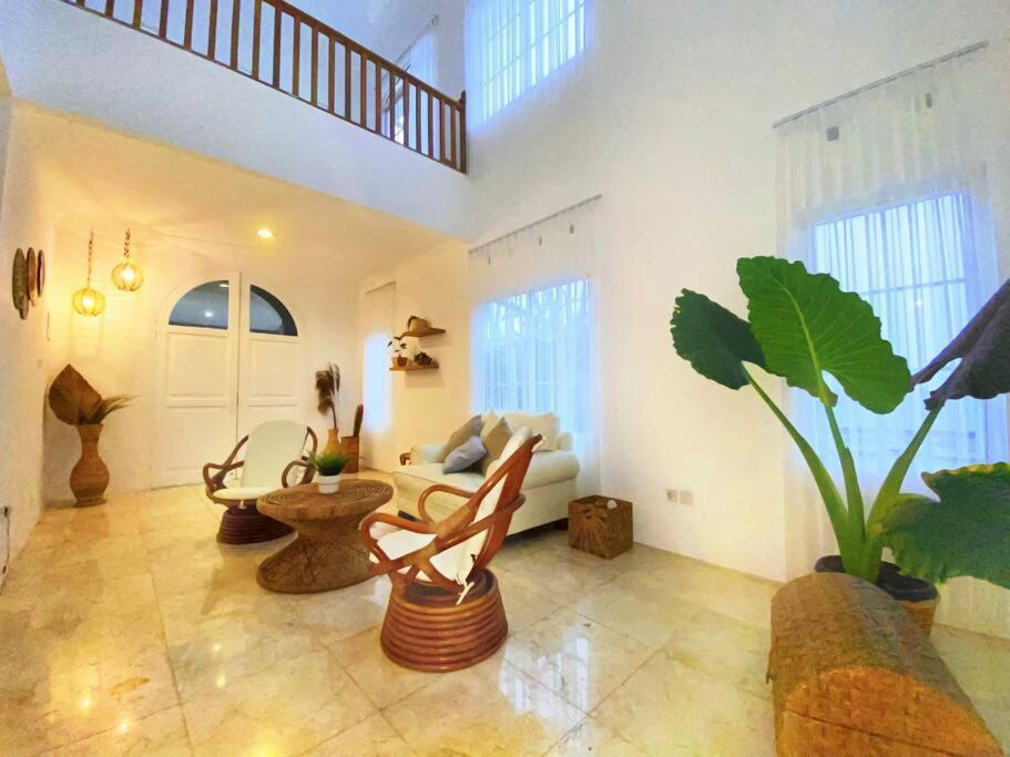 Tropical Villa By Villapedia Citaringgul 외부 사진